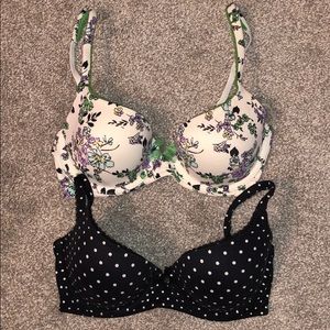 Like new!! Set of 2 Body by Victoria bras sz 32D